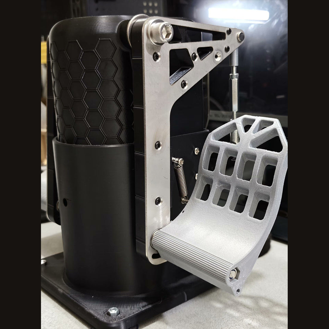 Mechdiy Flight Simulator Rudder Pedals with Hall Sensors - Mechdiy